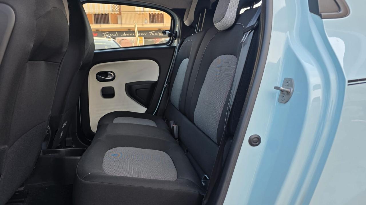 Renault Twingo SCe EDC La Parisienne