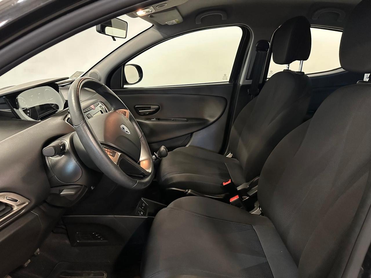 Lancia Ypsilon 1.0 FireFly 5 porte S&S Hybrid Maryne