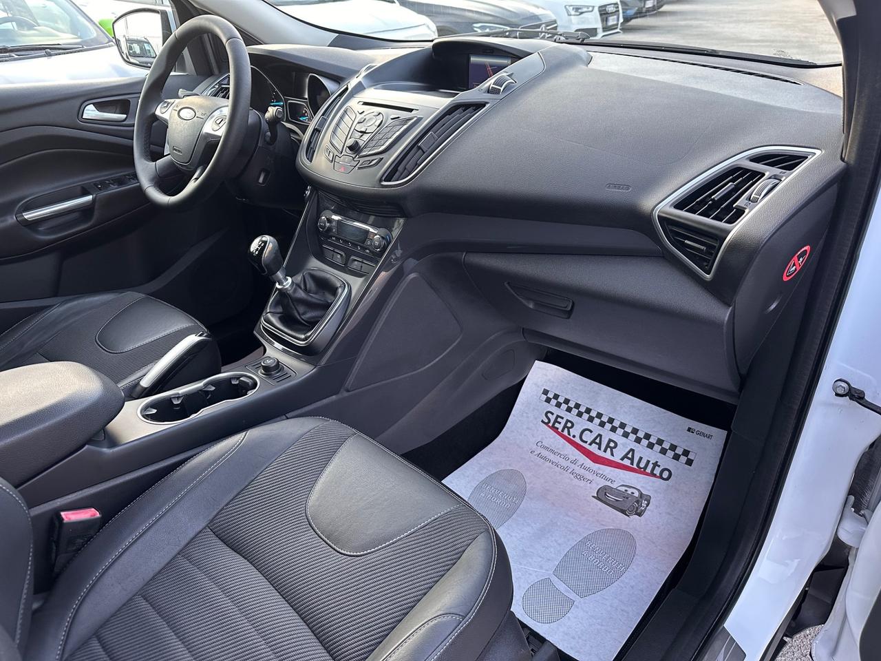 Ford Kuga 2015 2.0 TDCI 150 CV S&S 4WD Titanium