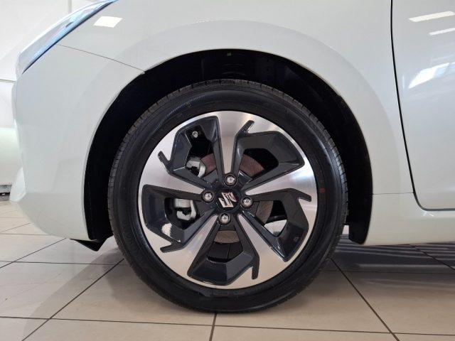 SUZUKI Swift 1.2 Hybrid Top AT Sakura - Limited Edition