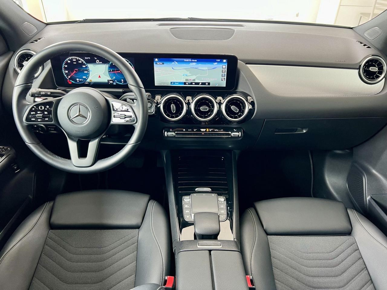 MERCEDES GLA 180 d Aut. Business Extra - 2021