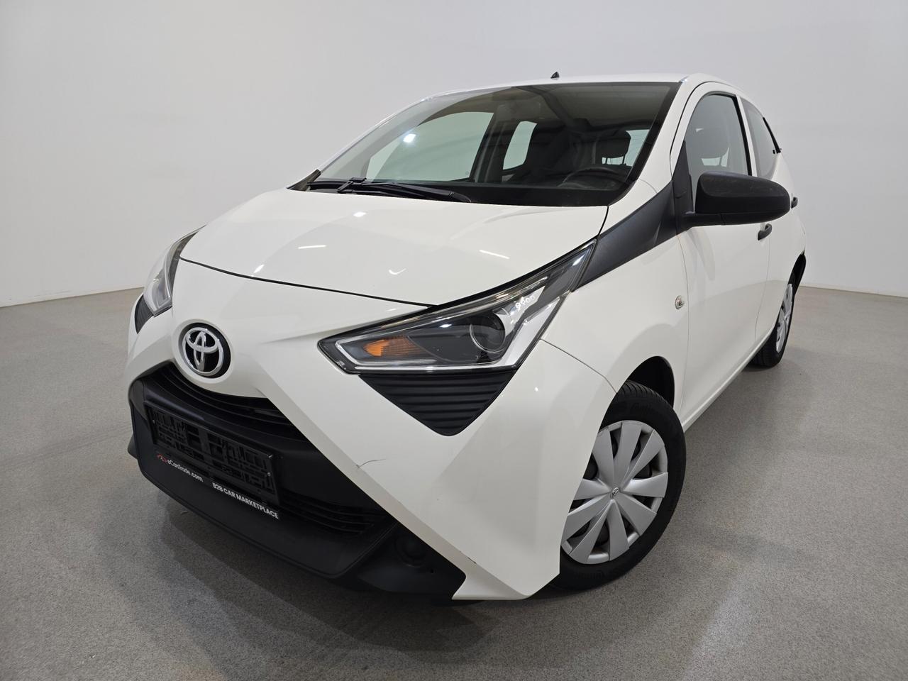 Toyota Aygo X 1.0 VVT-i 72 CV 5 porte Trend S-CVT BICOLORE