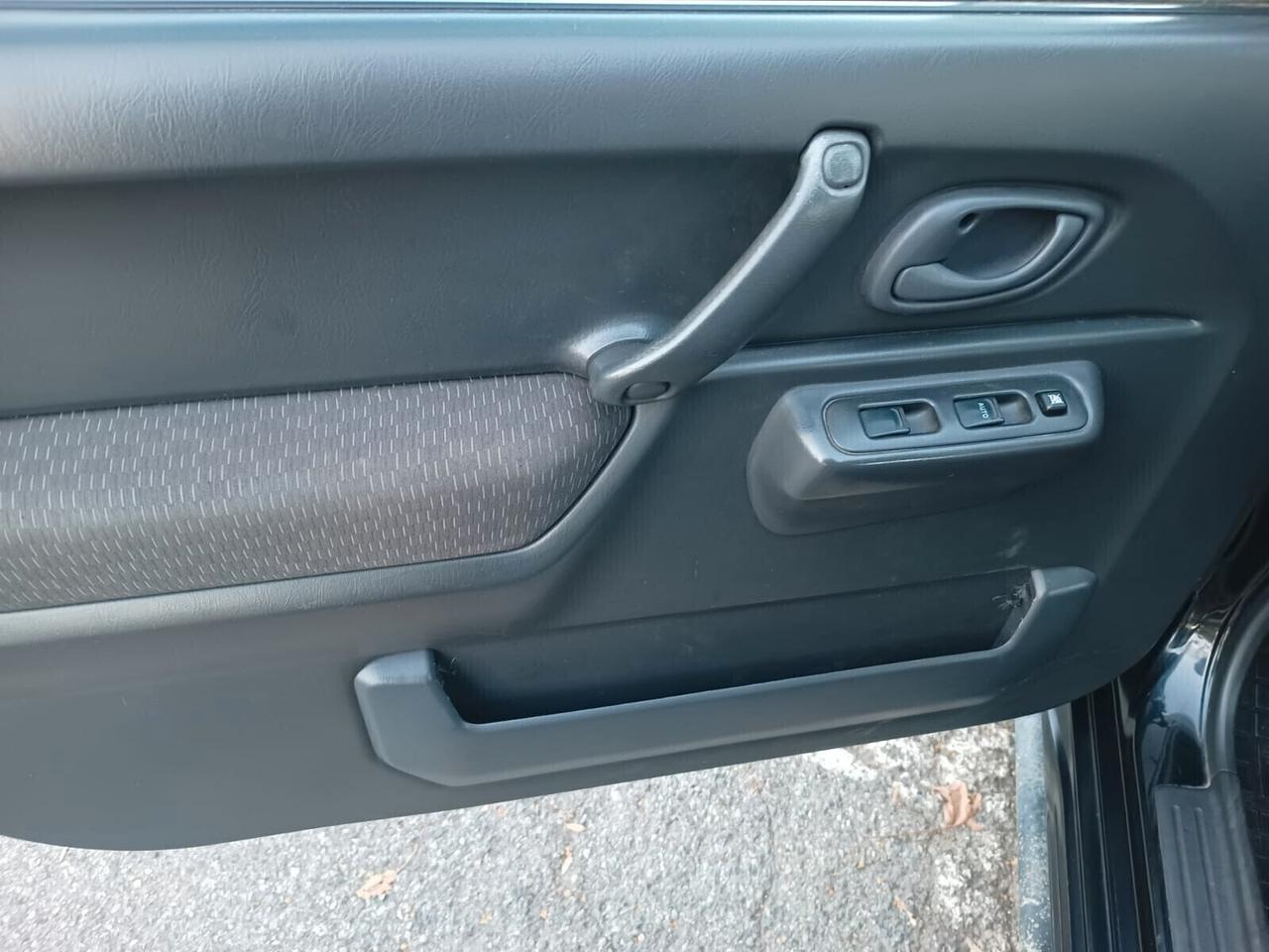 Jimny AmmoRialzati+GancioTraino+Verricello