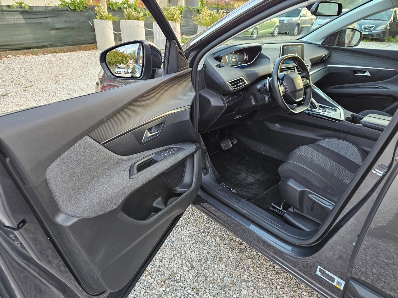 Peugeot 3008 BlueHDi 130 S&S EAT8 Allure Pack