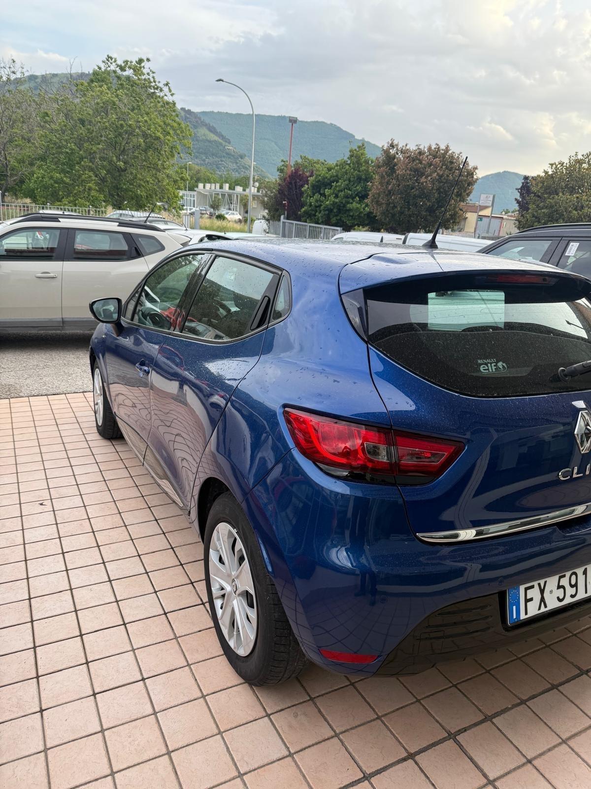 Renault Clio TCe 12V 90 CV GPL 5 porte Moschino Zen