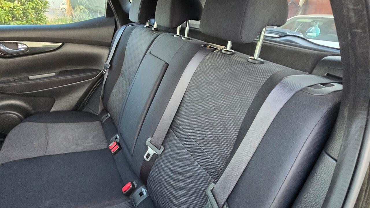 Nissan Qashqai 1.5 dCi N-Vision