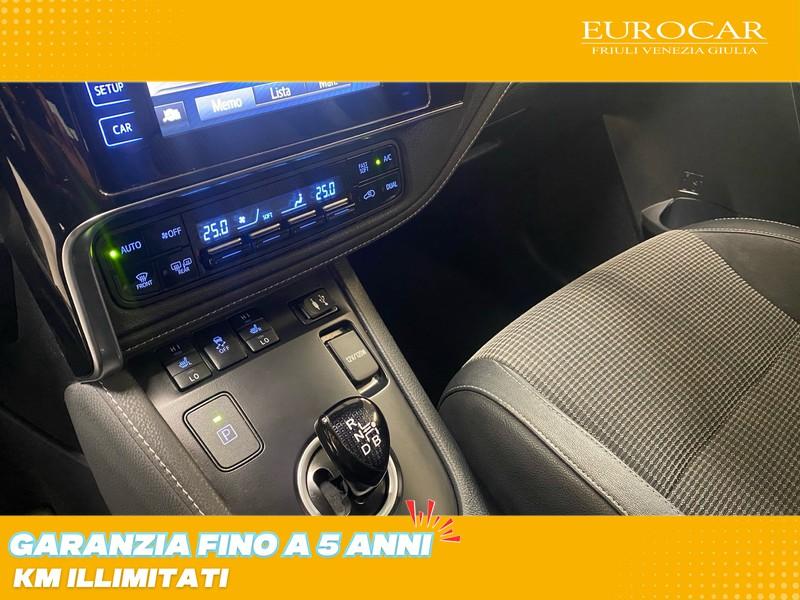 Toyota Auris 1.8h lounge cvt