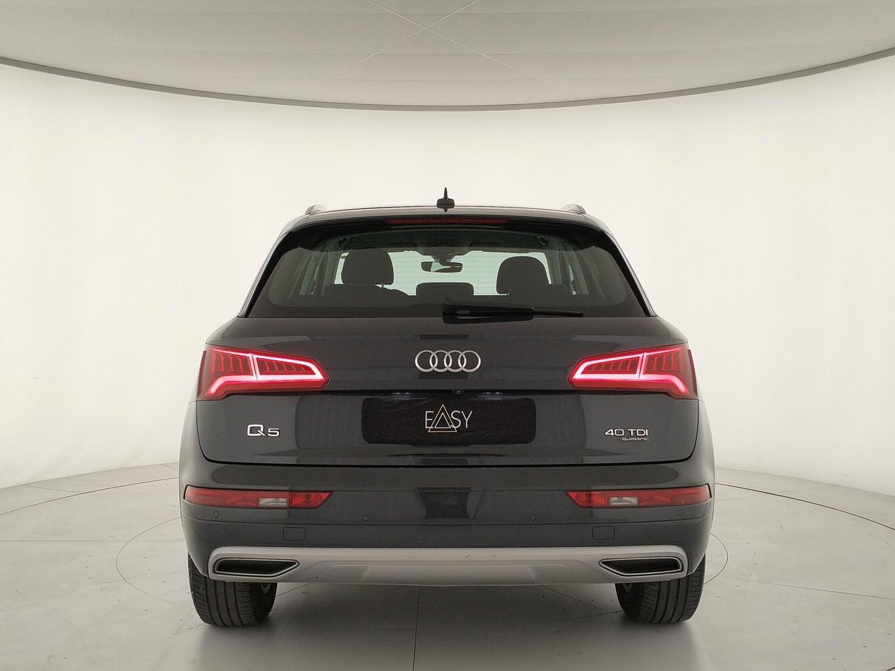 Audi Q5 40 TDI quattro S tronic Business Sport