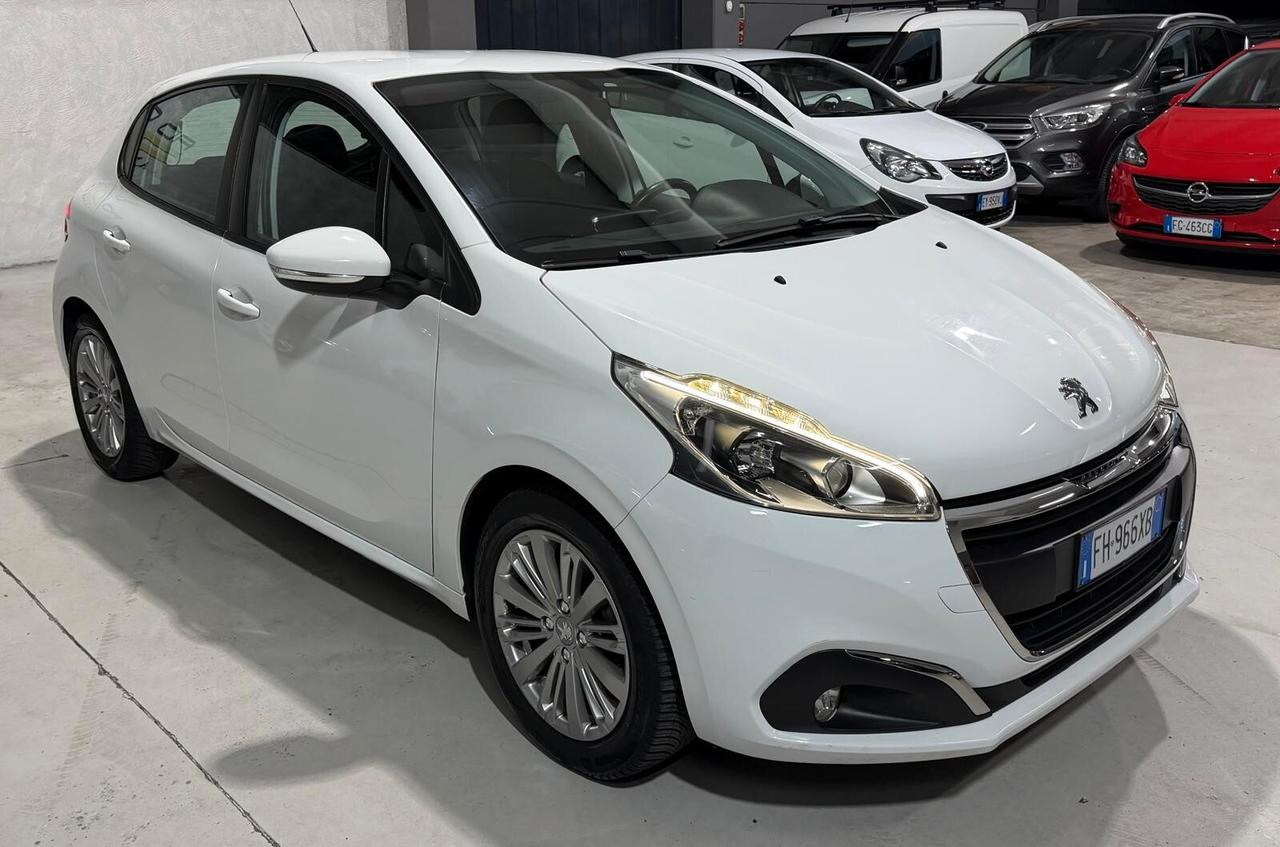 Peugeot 208 Benzina Euro 6 Neopatentati Allure