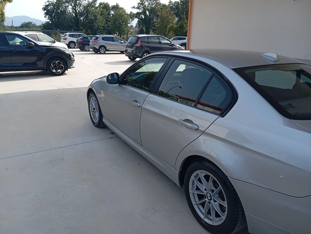 320i cat Futura"CERTIFICATA BMW"