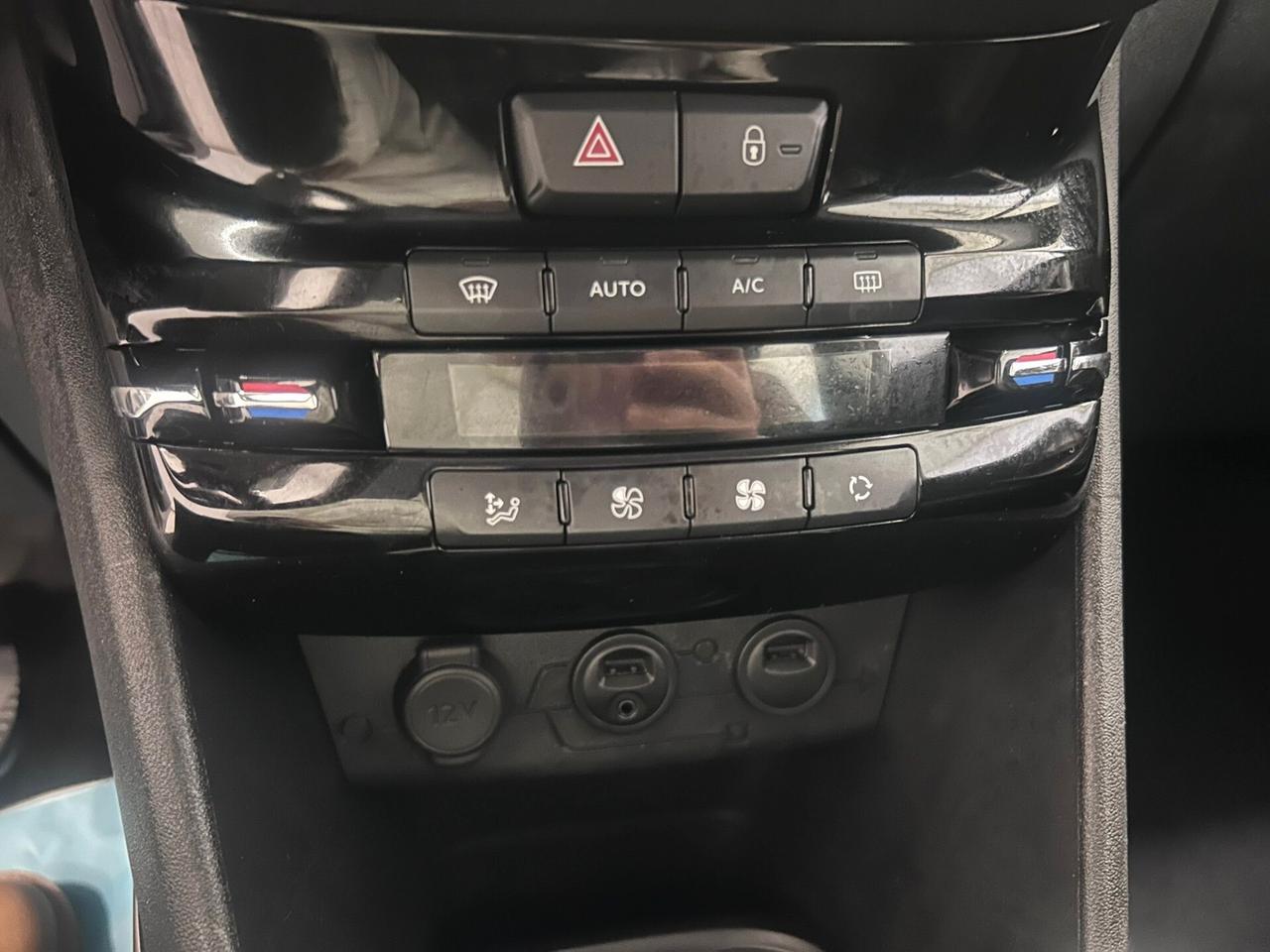 Peugeot 2008 1.6 HDi 92CV S&S Allure 2014