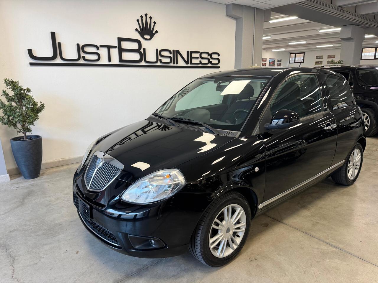 Lancia Ypsilon 1.2 69 CV Platino