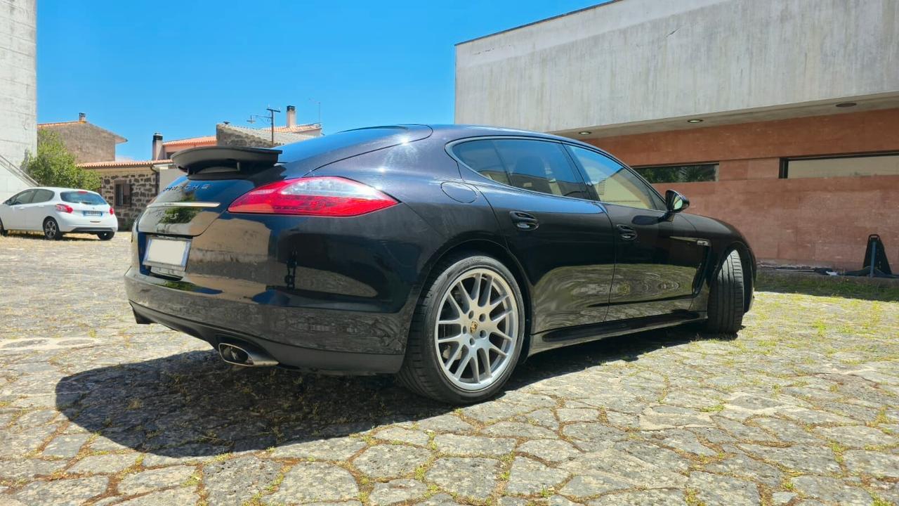 PORSCHE PANAMERA S 3.0 D