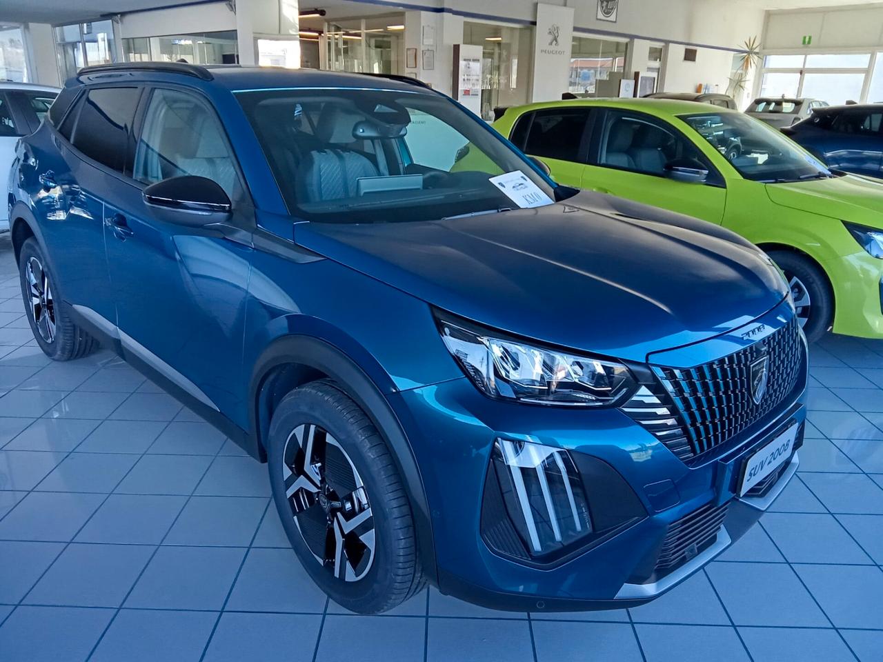 Peugeot 2008 Hybrid 145 e-DCS6 Allure