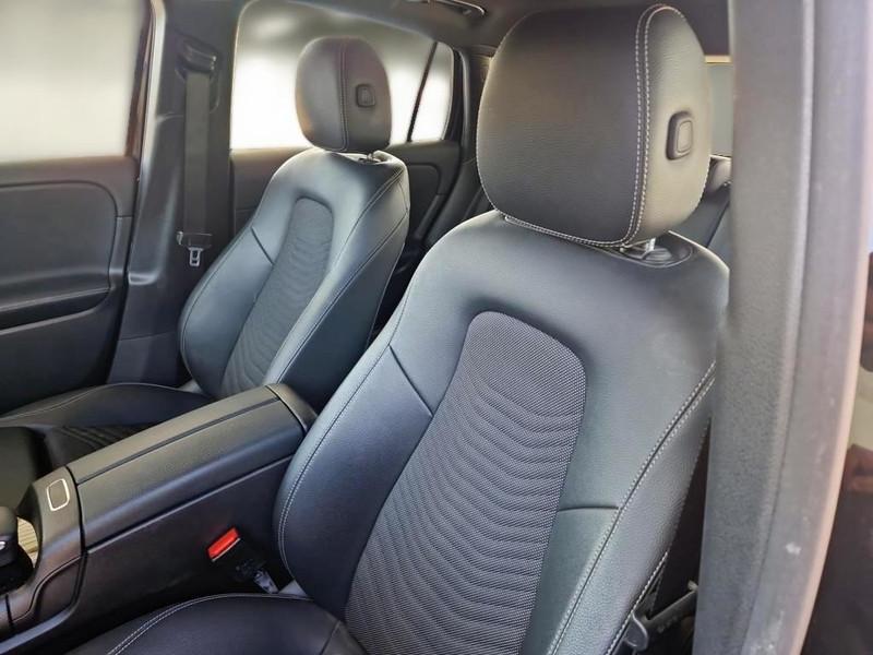 MERCEDES-BENZ GLA 250 Automatic EQ-POWER Bus Extra
