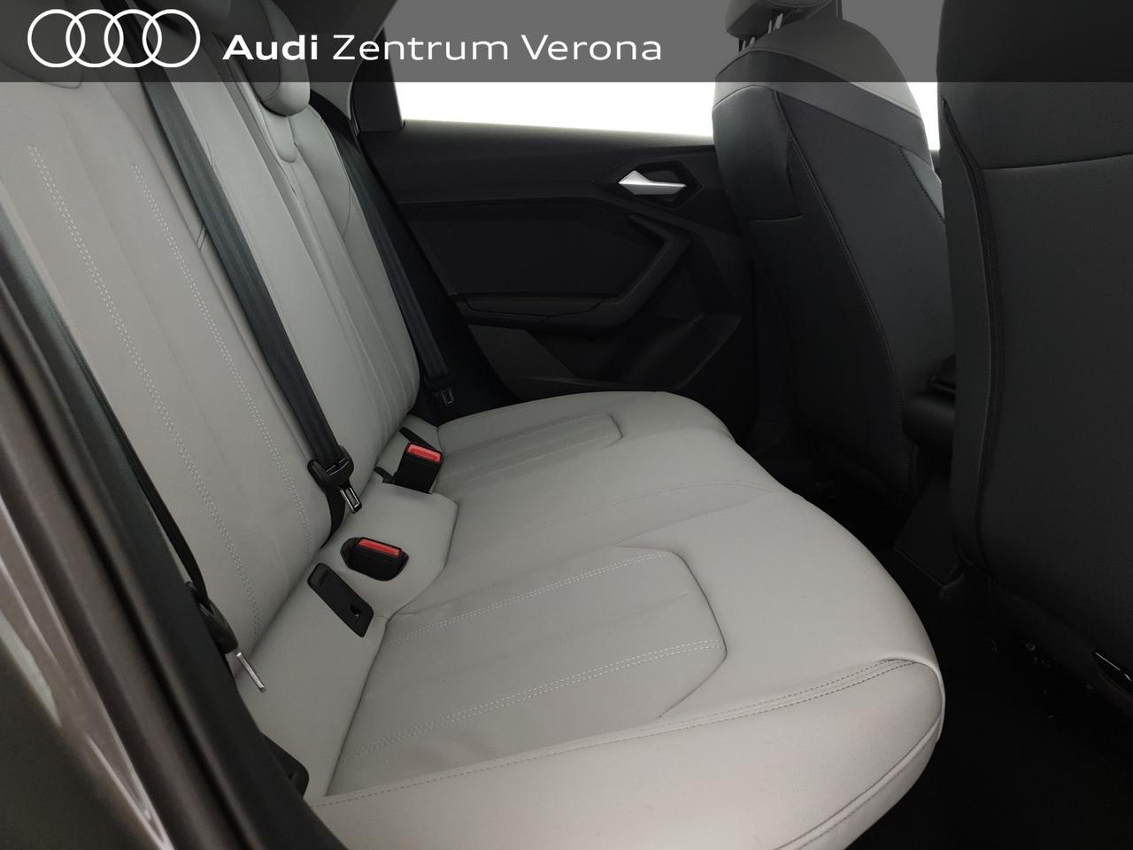 Allstreet 35TFSI 150CV S tronic Identity Contrast