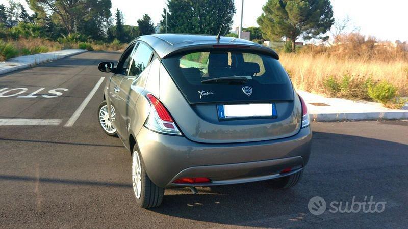 Lancia Ypsilon 1.2 69cv Silver