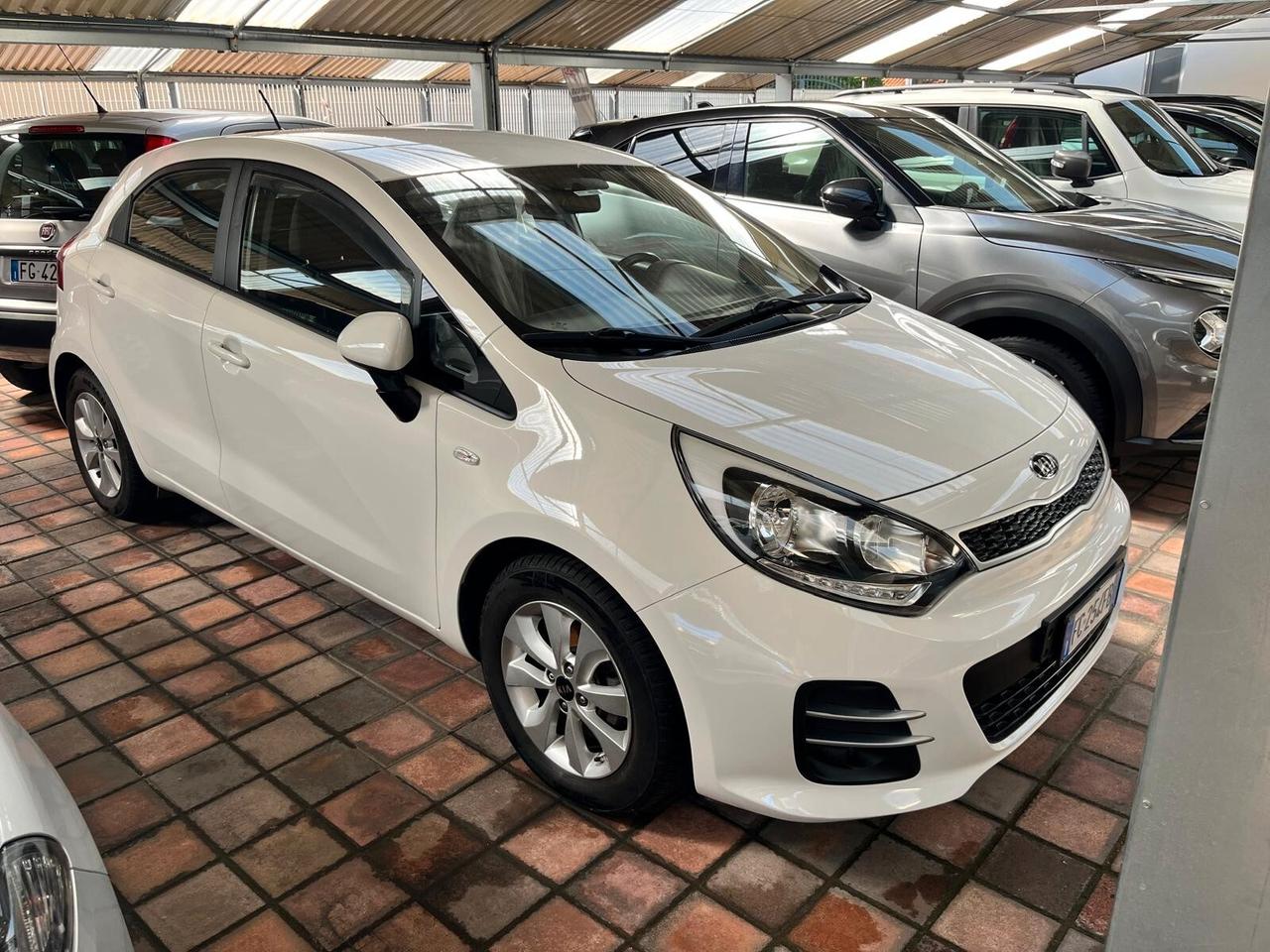 Kia Rio 1.1 CRDi 5p. Cool