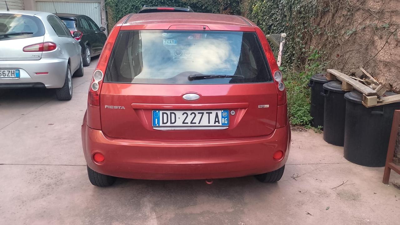 Ford Fiesta 1.4 TDCi 5p. Ghia