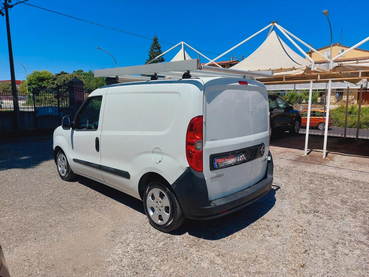 Opel Combo Cargo 1.6 CDTI 105CV - 2014