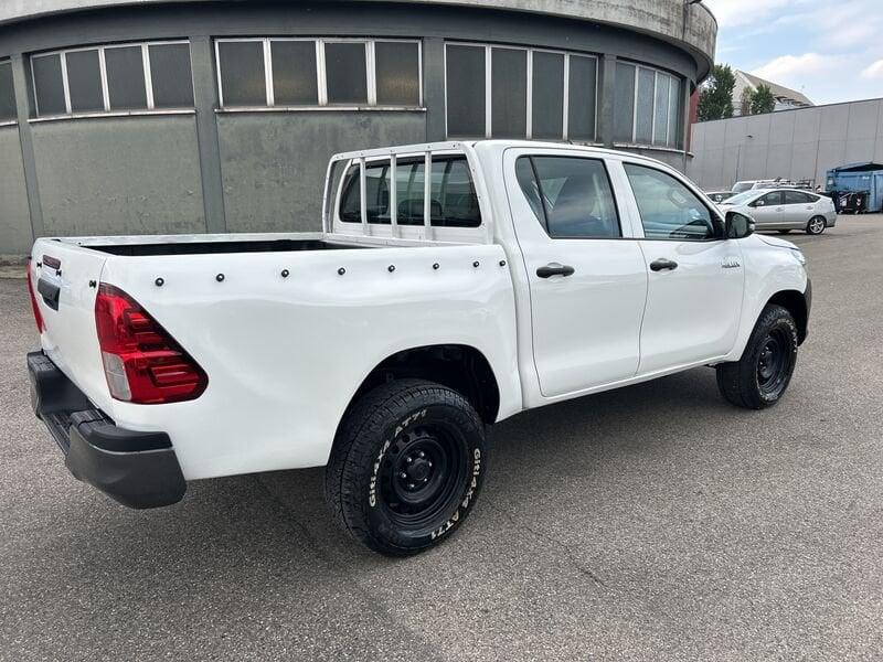 Toyota Hilux 2.4 D-4D 4WD 4 porte Double Cab Comfort