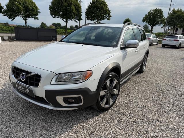 VOLVO XC70 D4 AWD Momentum
