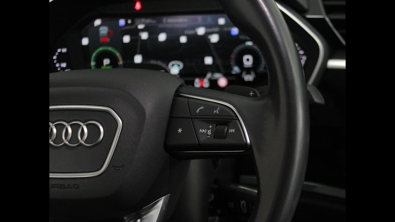 AUDI Q3 2019 Sportback - Q3 Sportback 45 1.4 tfsi e Business Plus