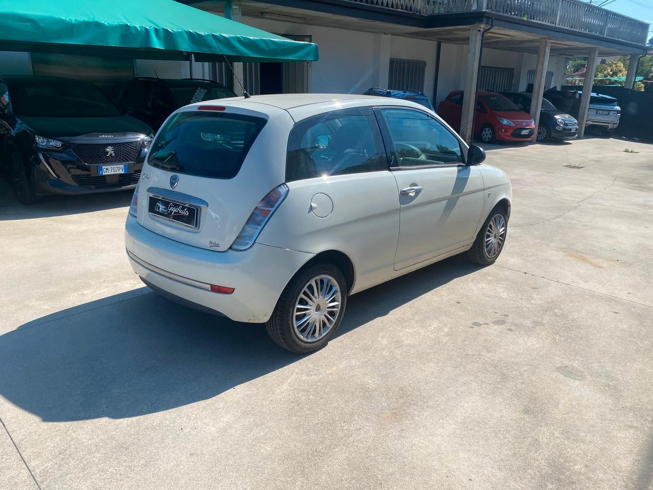 Lancia Ypsilon 1.2 Argento