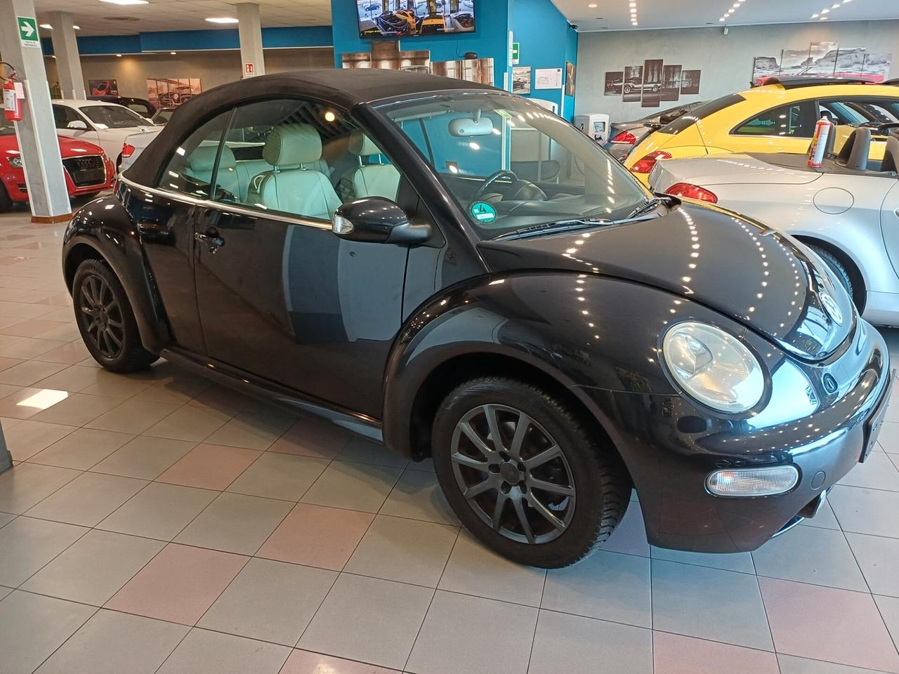 Volkswagen New Beetle 2.0 Cabrio