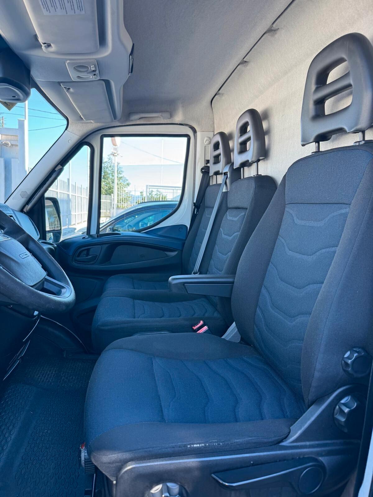 Iveco Daily 35C15 BTor 3.0 HPT PM-RG Cabinato