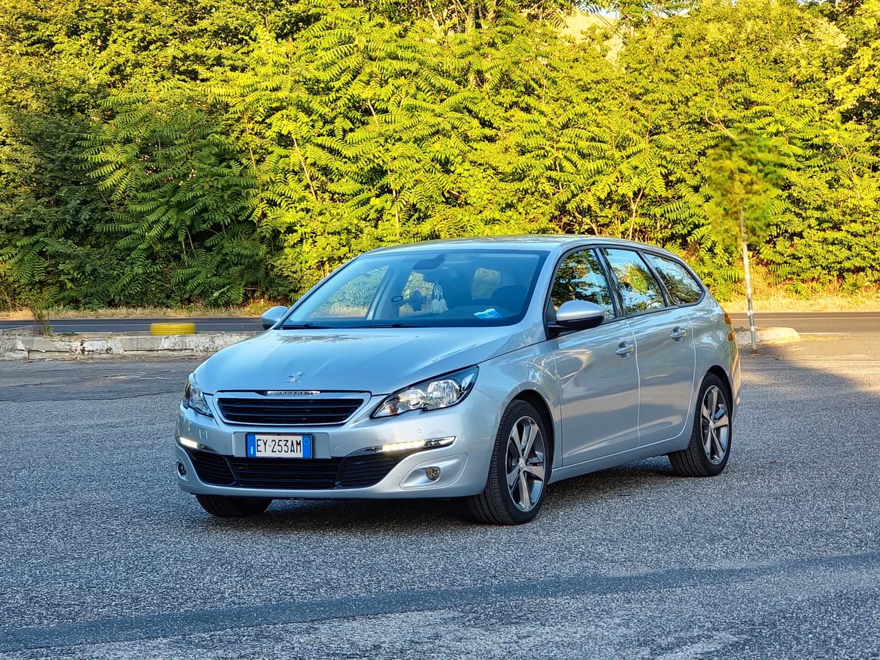 Peugeot 308 1.6 e-HDi 115 CV Stop&Start SW Allure 2014-E5B Manuale