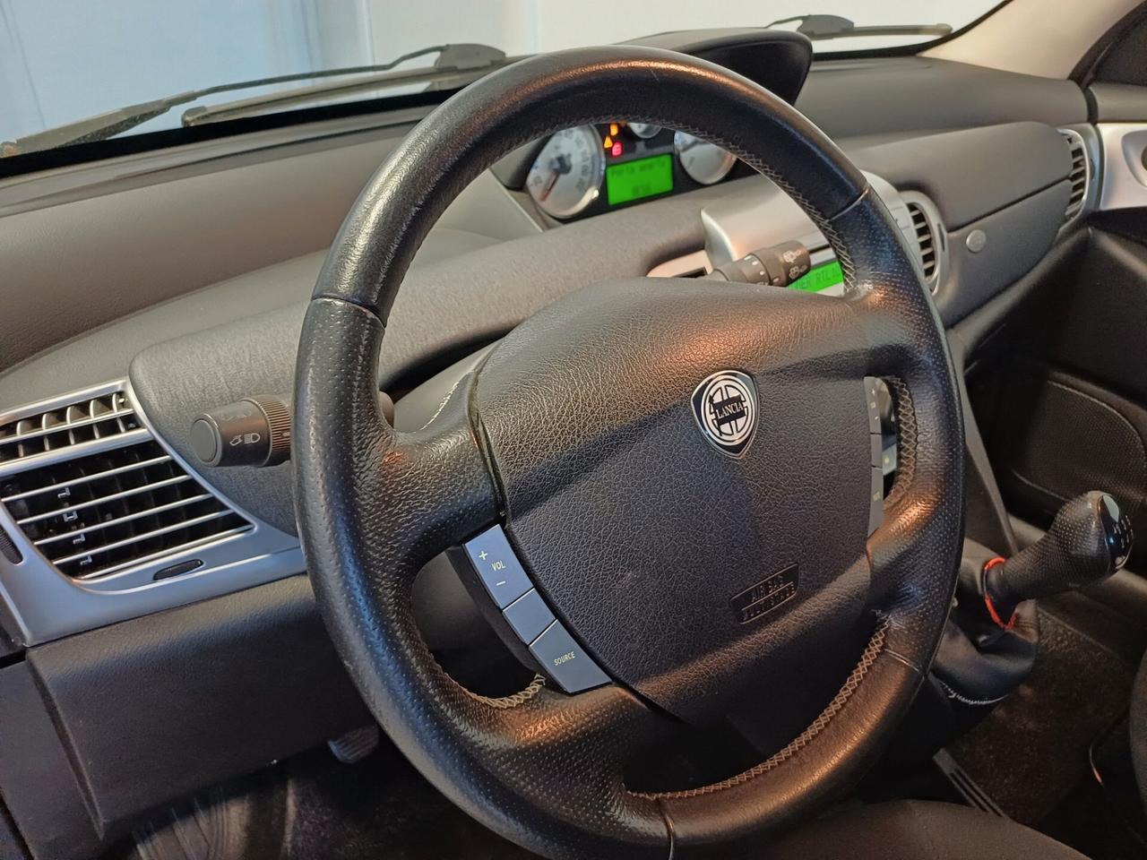 Lancia Ypsilon 1.3 MJT 90 CV 135milaKm