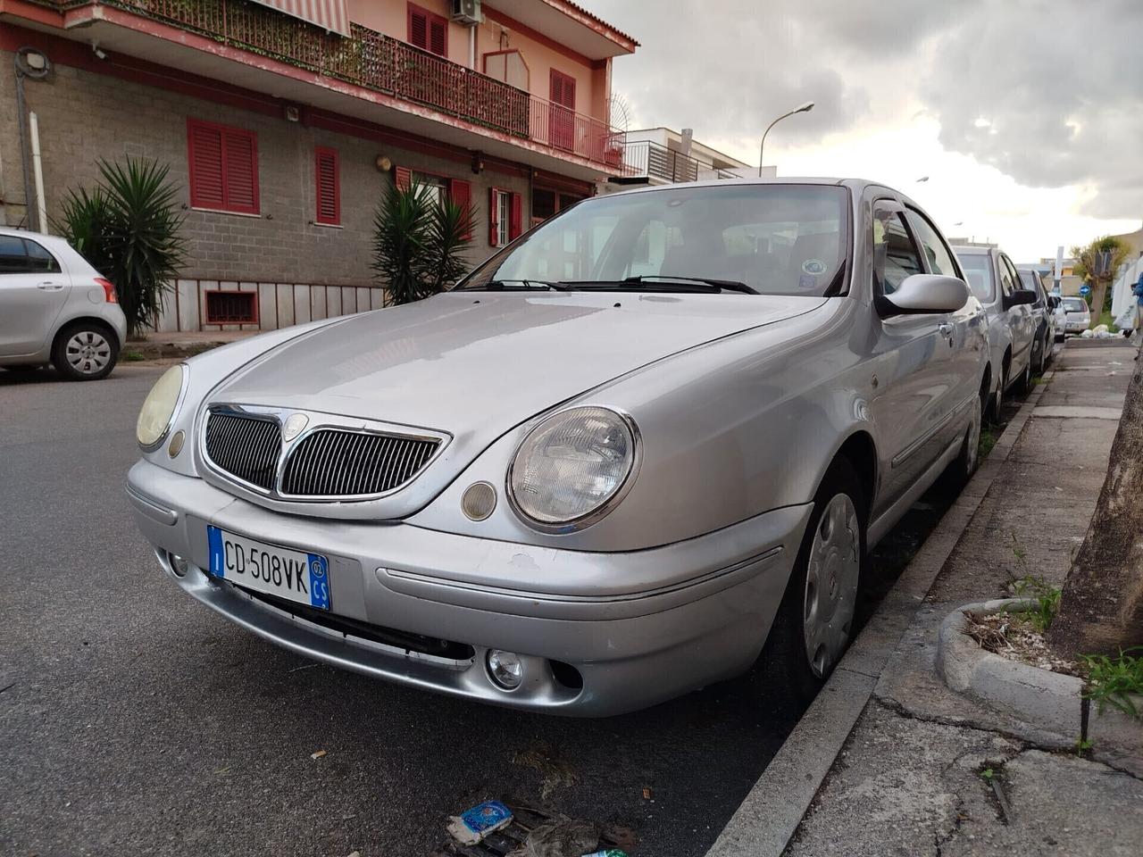 Lancia Lybra 1.9 JTD