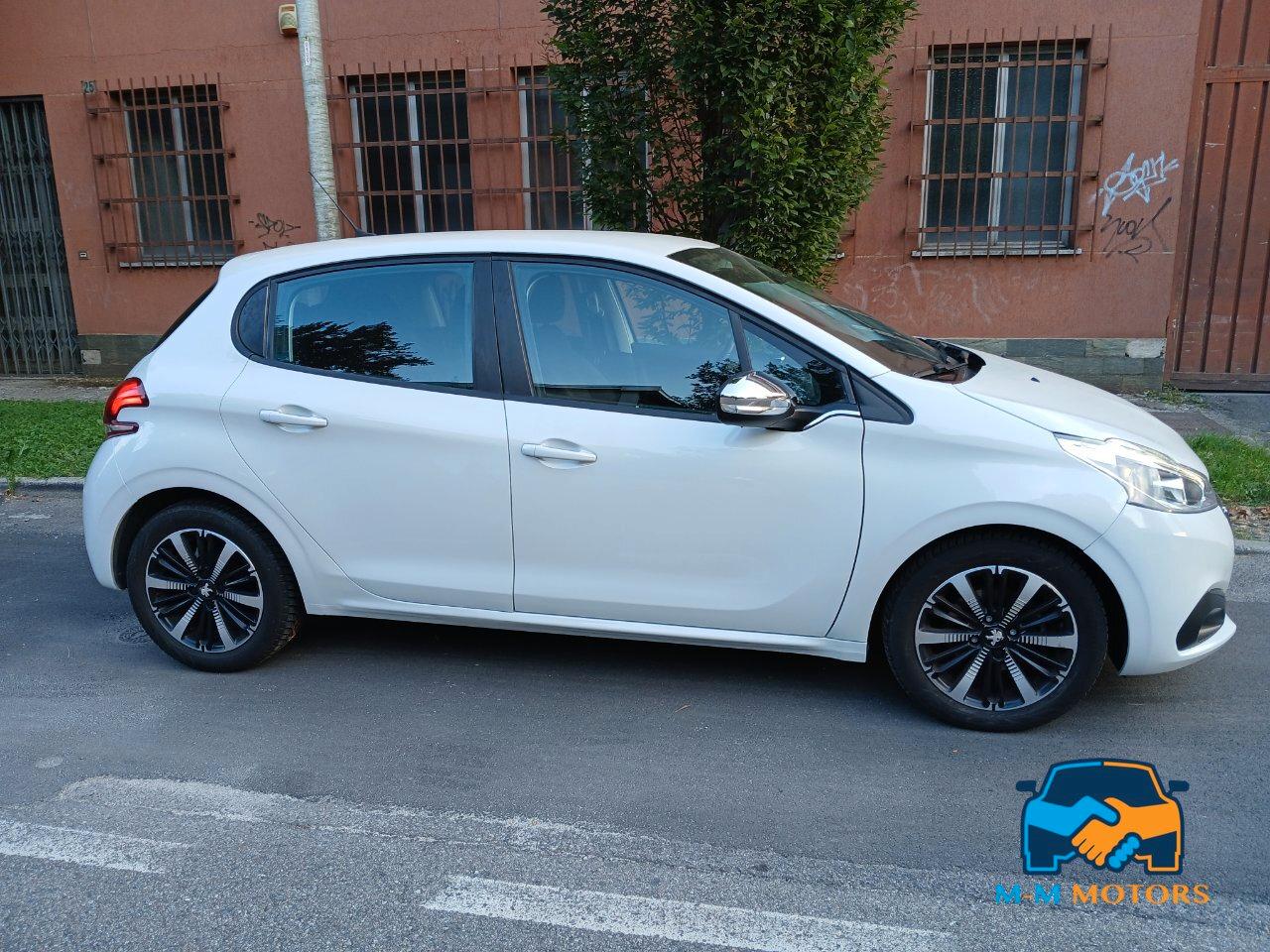Peugeot 208 5 Porte 208 5p 1.2 puretech Signature s&s 82cv