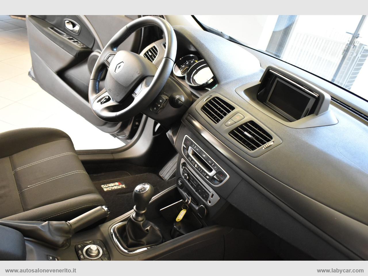 RENAULT Mégane 1.5 dCi 110 CV SporTour Wave