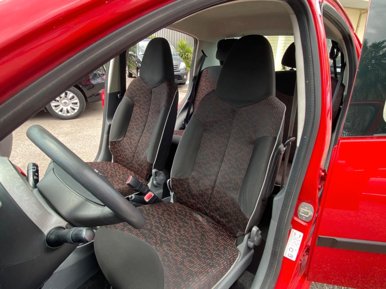 Peugeot 107 1.0 68CV 5p. Sweet Years