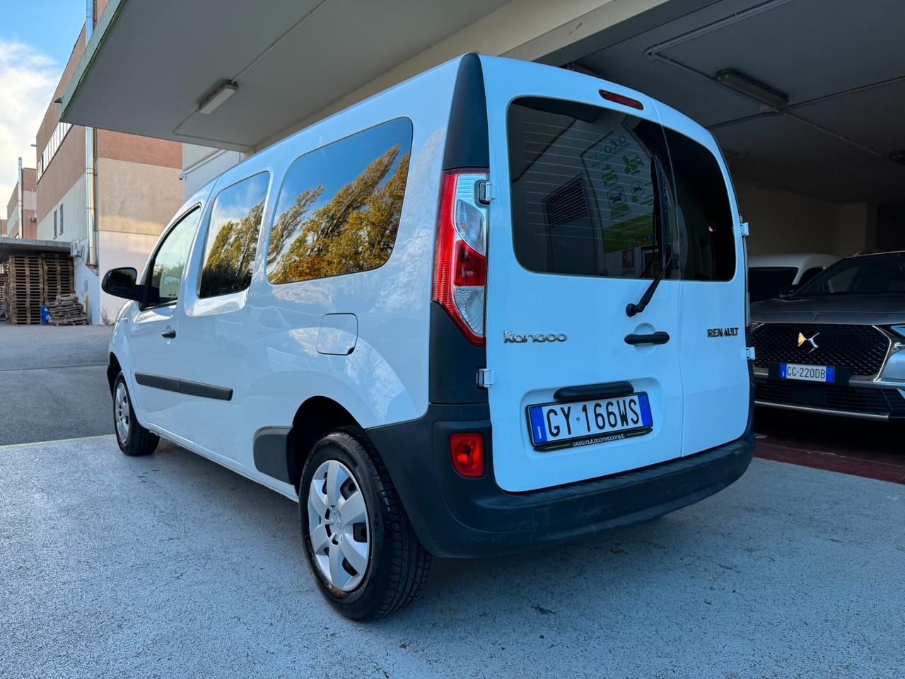 Renault Kangoo 1.5Dci MAXI 4POSTI GARANZIA 24 MESI