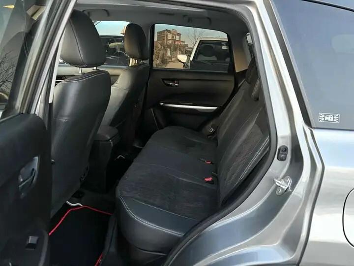Suzuki Vitara 1.4 Hybrid Starview