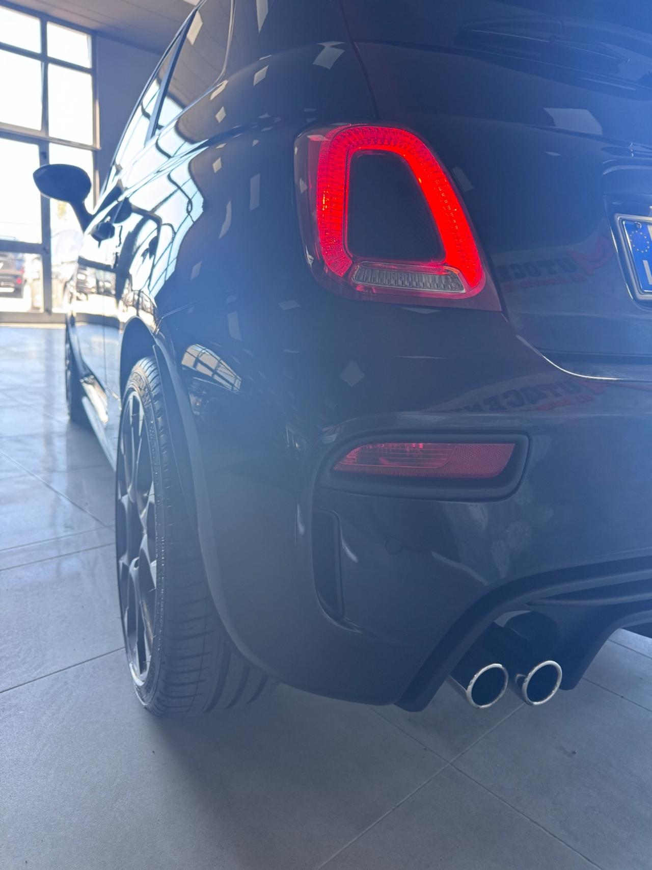ABARTH 500 COMPETIZIONE - SABELT 180CV MY2022