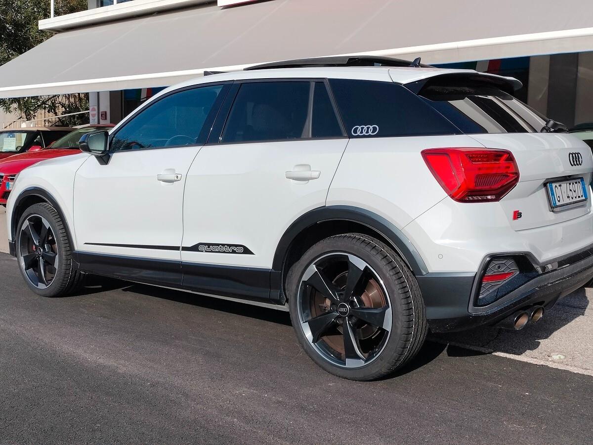 Audi Q2 SQ2 TFSI quattro S tronic sport attitude