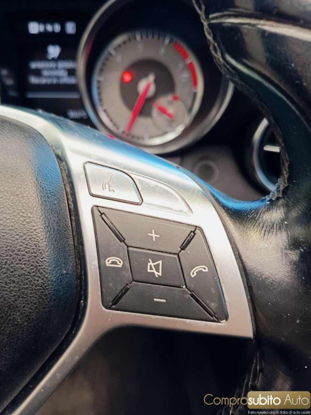 MERCEDES-BENZ SLK 200 CGI Edition1