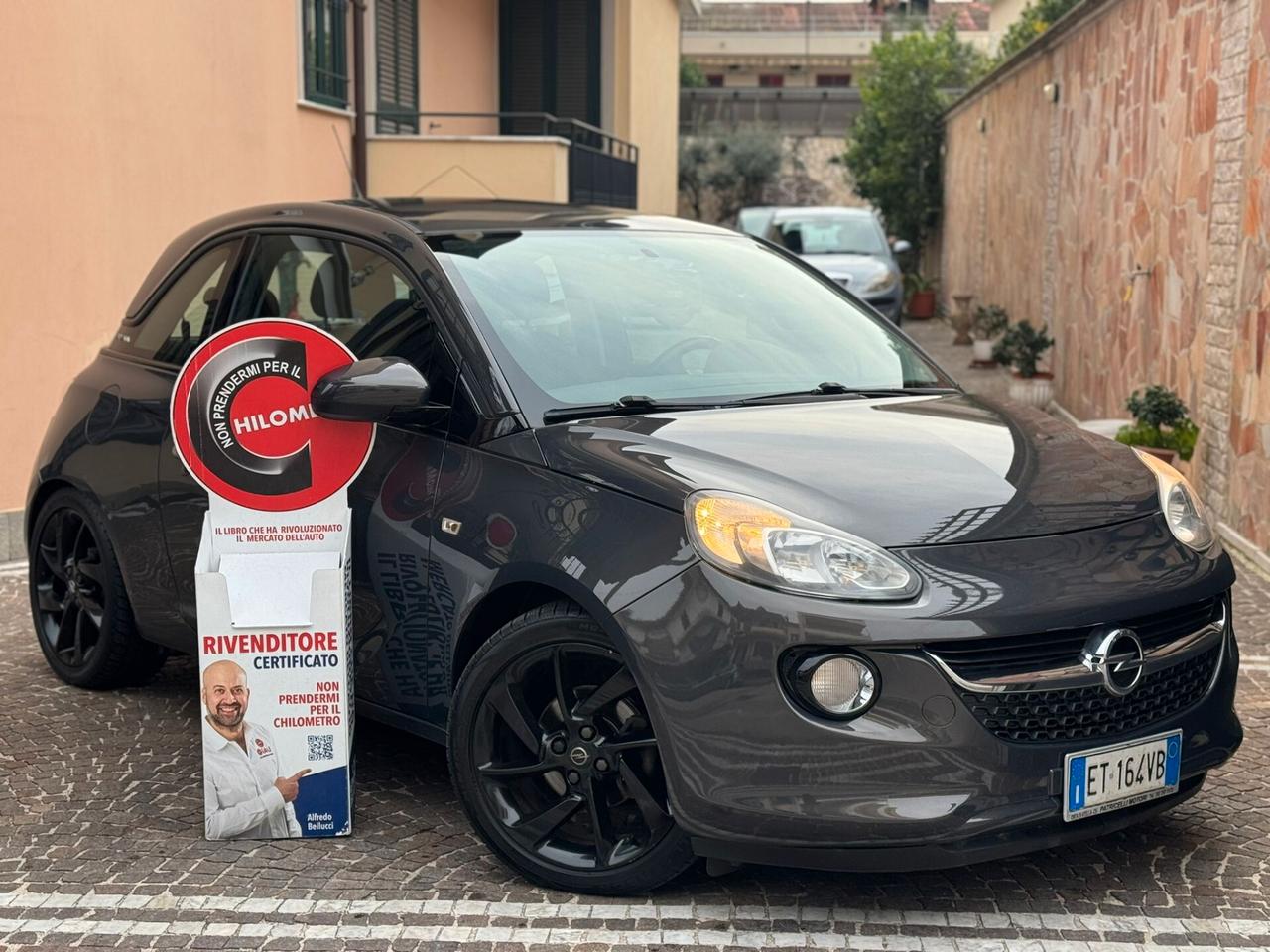 Opel Adam 1.4 87 CV White/Black Link