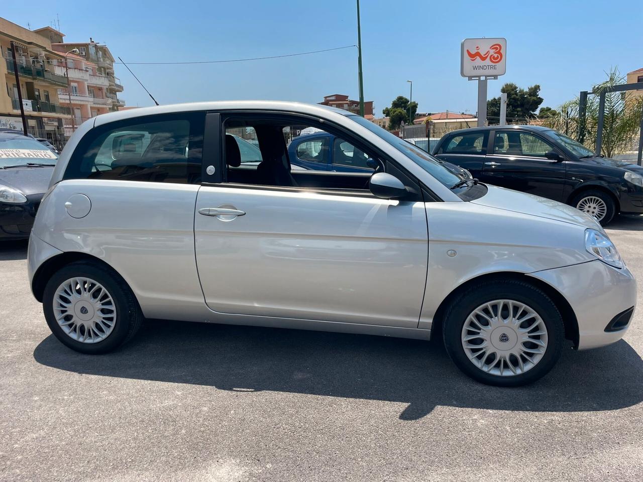 Lancia Ypsilon 1.2 Benzina e GPL