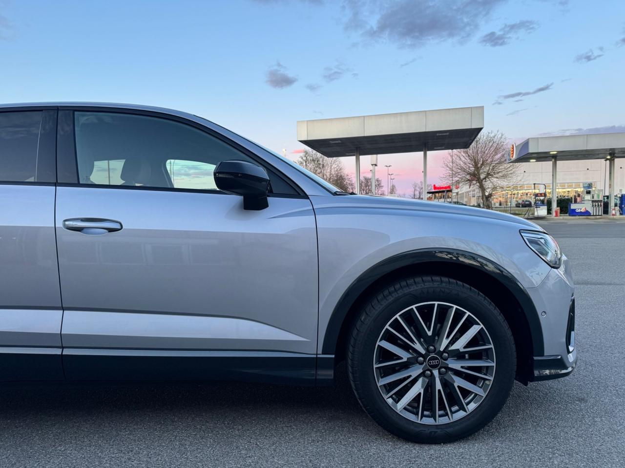 Audi Q3 SPB 35 TFSI S tronic line edition