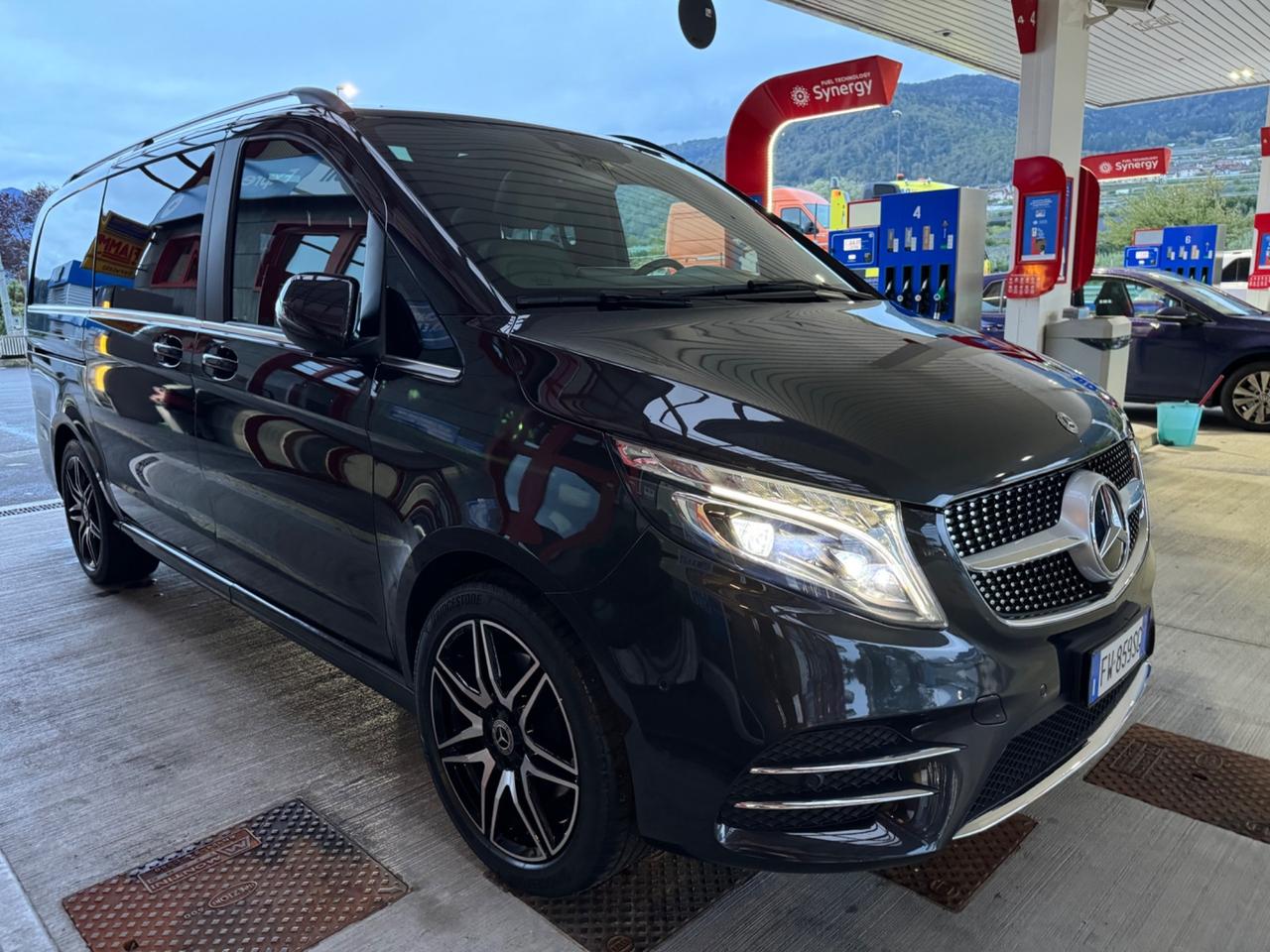 Mercedes-benz V 300 d Automatic 4Matic Premium Business Long