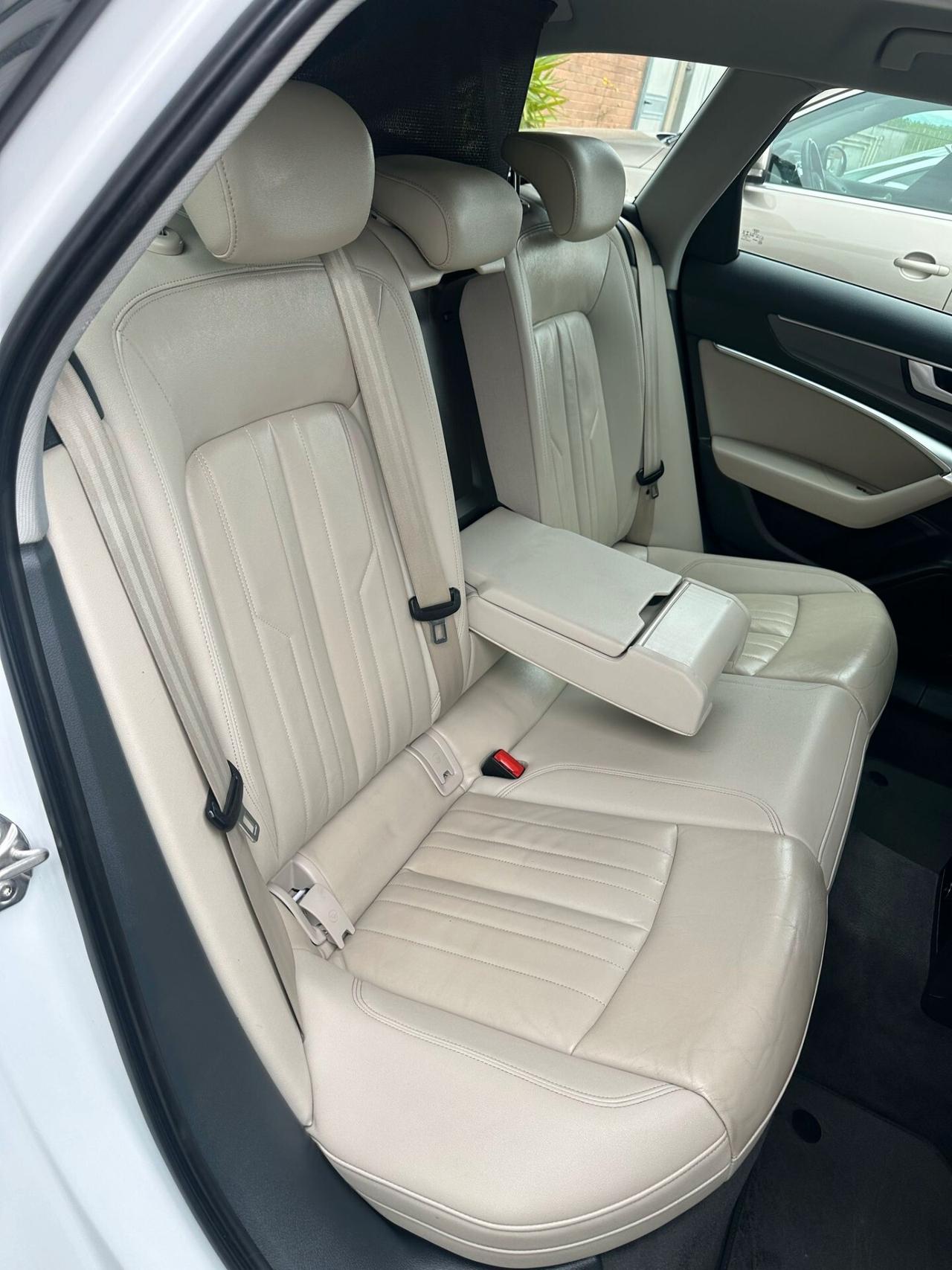 Audi A6 Avant 40 2.0 TDI S tronic Business Design INTERNO IN PELLE TOTALE