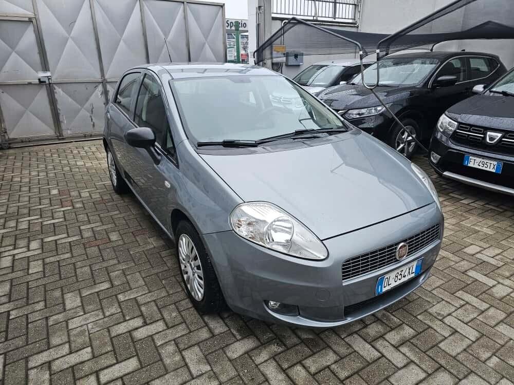Fiat Grande Punto 1.4 5 porte Dynamic - NeoPatentati