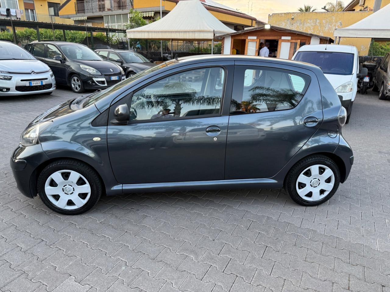 Toyota Aygo 1.0 5 porte Sol Red Edition - 2010