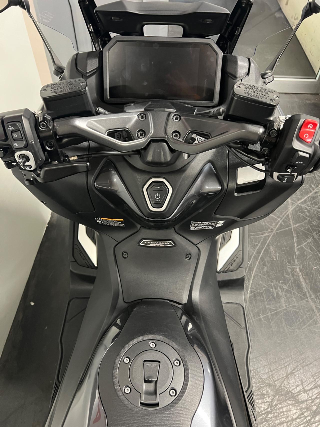 Yamaha T Max 560 tech