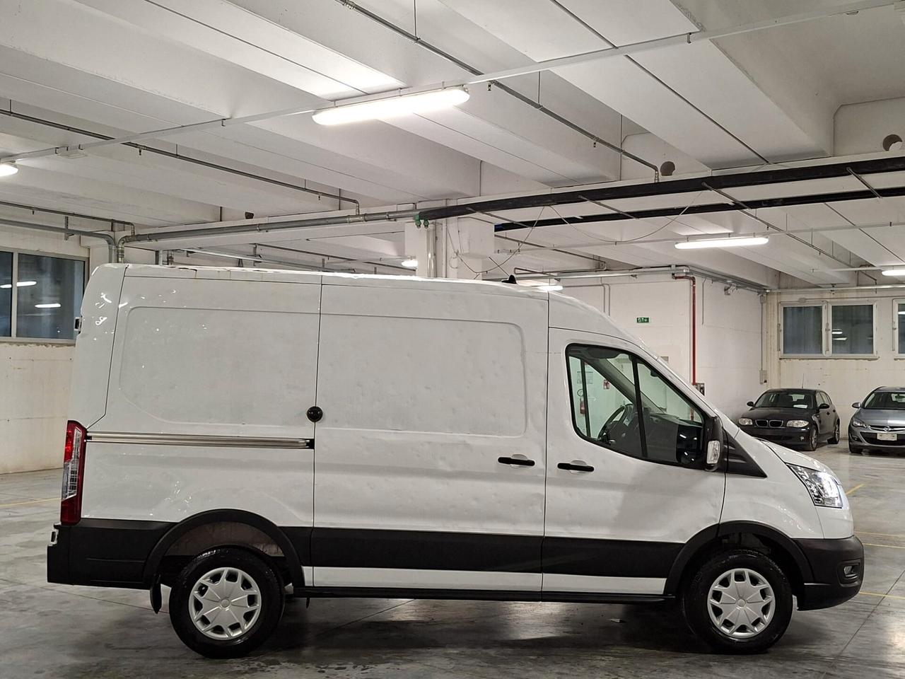 Ford Transit 350 2.0 TDCi EcoBlue Trend L2H2 Automatico